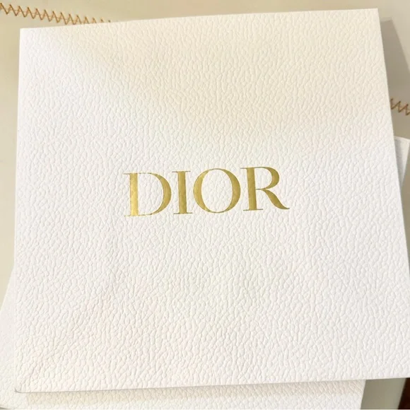 Dior Miss Dior Essence Mini Eau de Parfum with other Dior samples - Picture 5 of 5